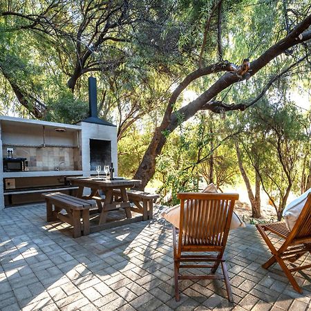 Broadwater River Estate Douglas Екстер'єр фото